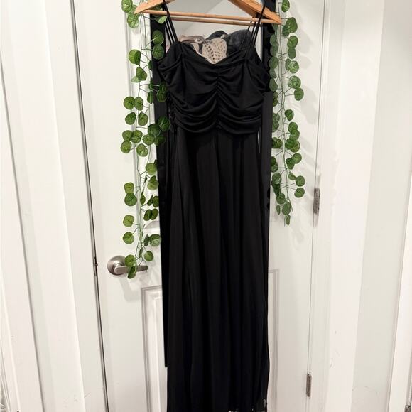 Long Porm Black Dress - Picture 1 of 4